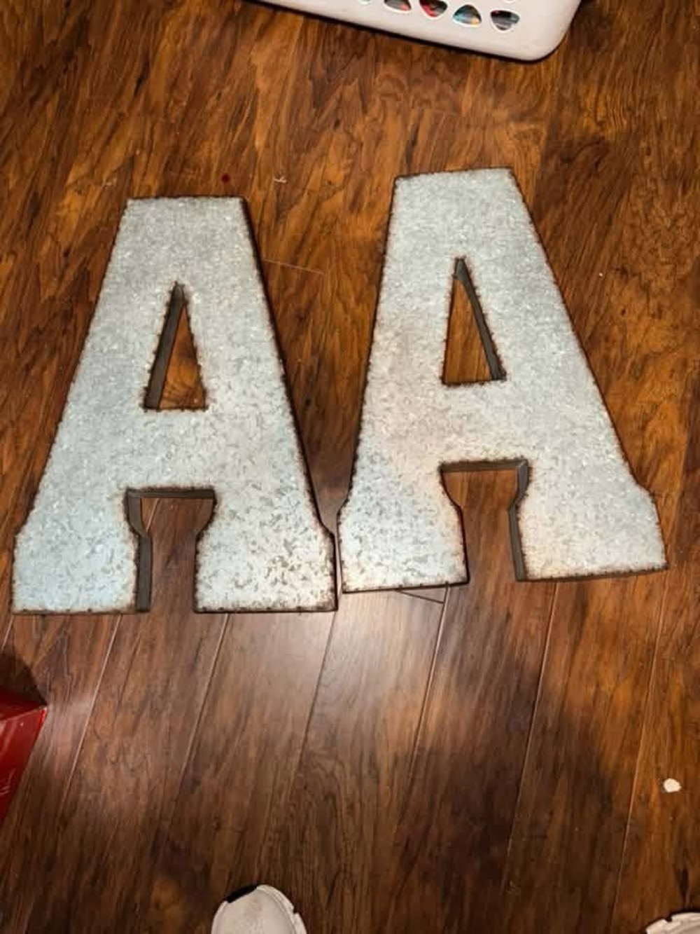 Source Unknown Distressed Metal Letter A Pair - White